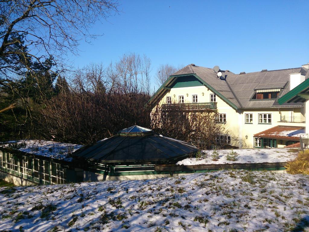 Gasthaus Uberfuhr Hotel Elsbethen Exterior photo